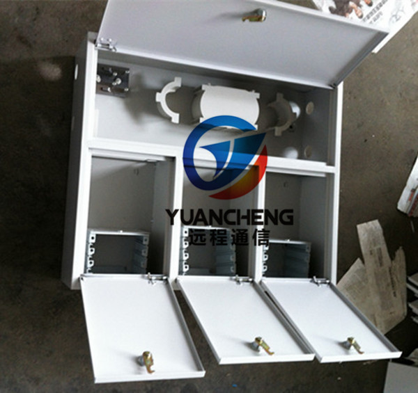 48芯三网合一光纤楼道箱二槽位四槽位